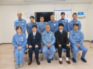 ②